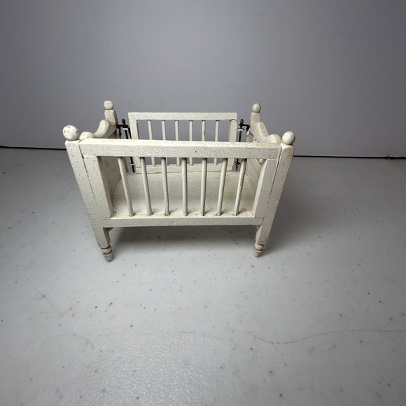 Vintage Miniature Dollhouse Baby Crib – White Wood Nursery Furniture 4.75" - Picture 4 of 9